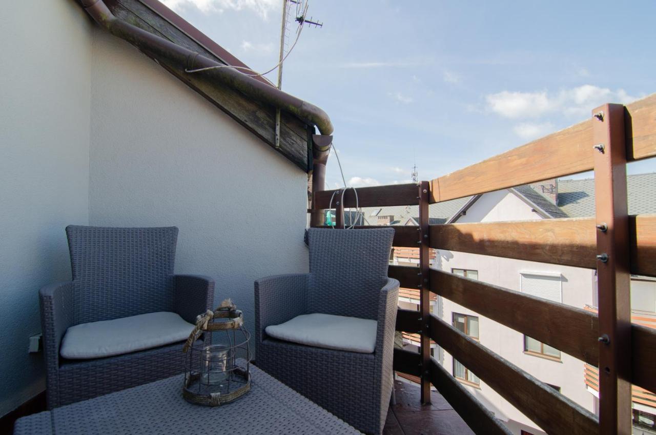 Neptun 12 Dwupoziomowy, 2 Lazienki, 2 Sypialnie, Balkon Apartment *